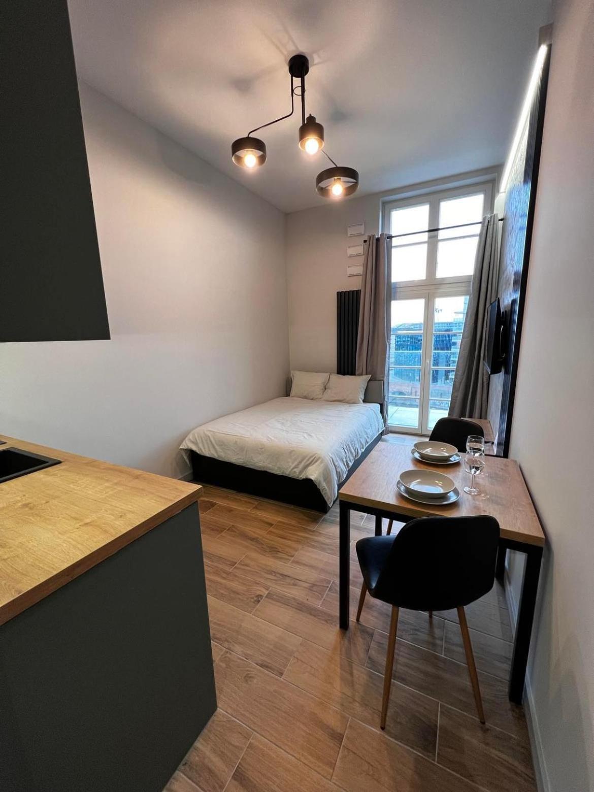 Property Apart - Plac Jana Pawla II Centrum Breslavia Esterno foto